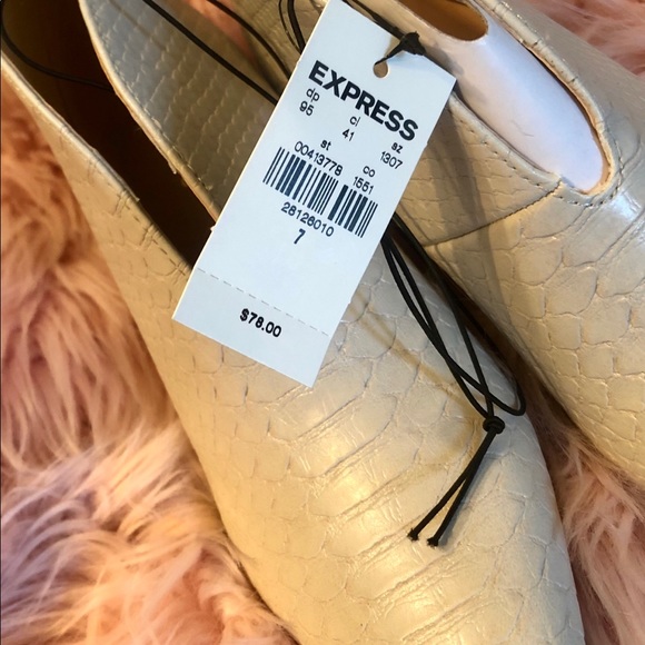 Womens Brand New Booties - Picture 5 of 5